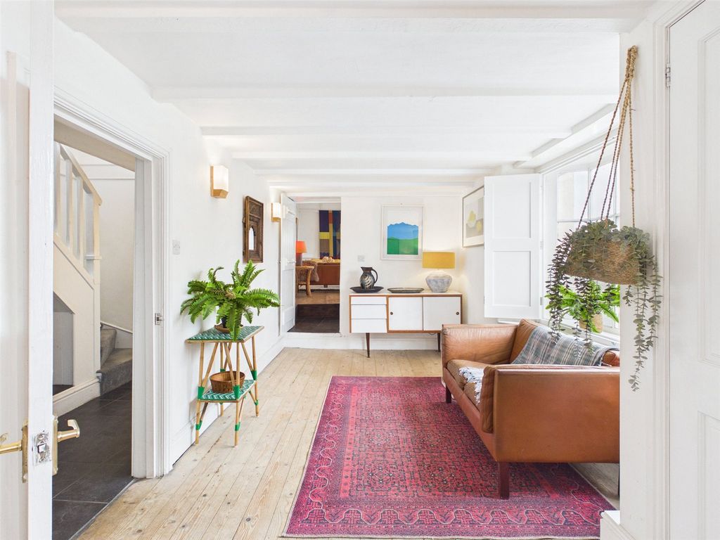 Property photo 3 of 17 Picture No. 03