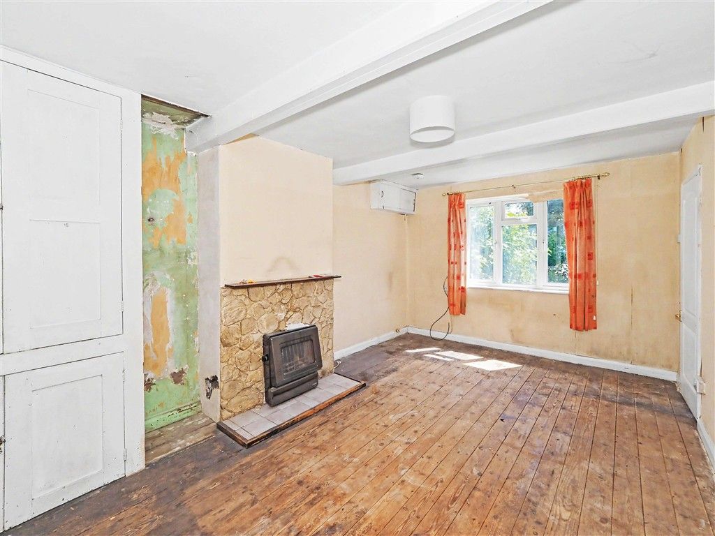 Property photo 2 of 5