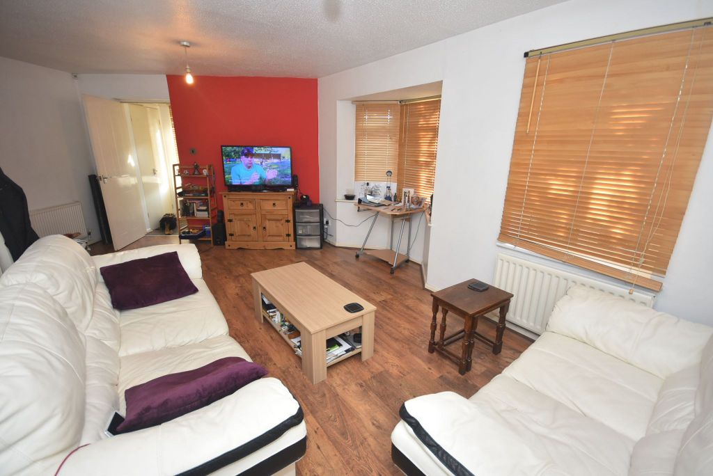 Property photo 2 of 11 Photograph 2