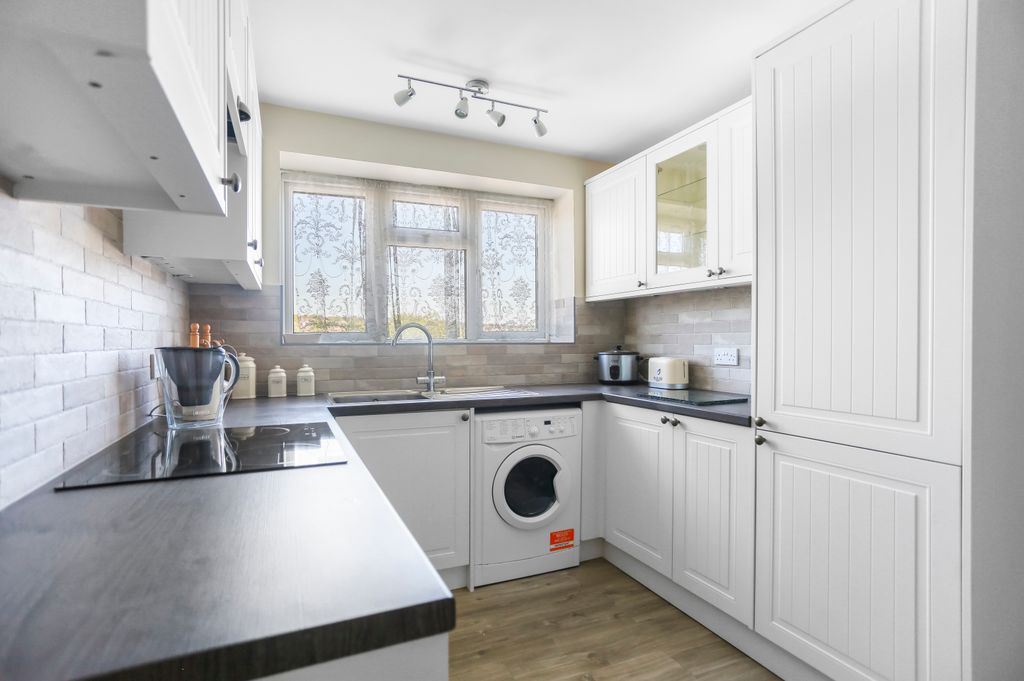 Property photo 3 of 15 296A8501