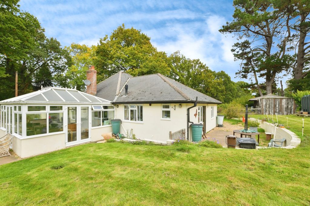 Property photo 2 of 31