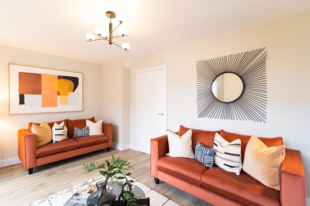 Property photo 2 of 7 Lambourne Show Home