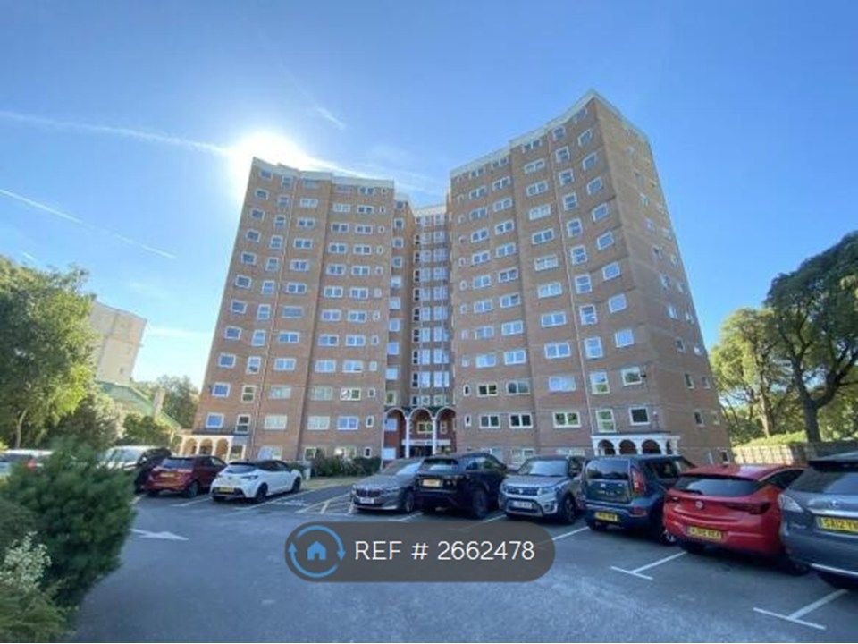 Property photo 2 of 8