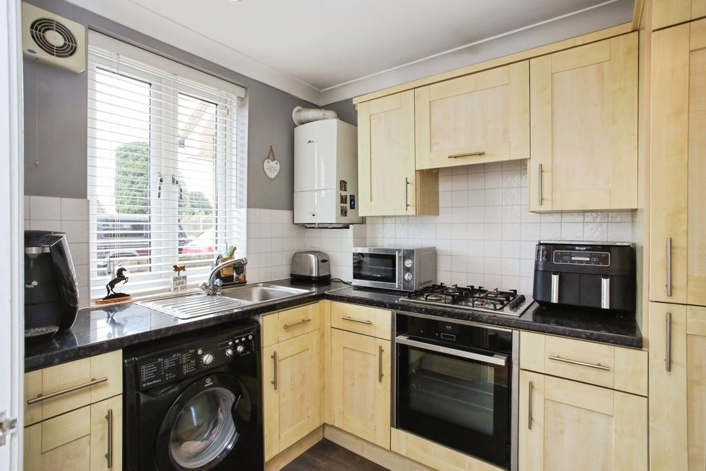 Property photo 3 of 16 Pbox-Img.Jpg