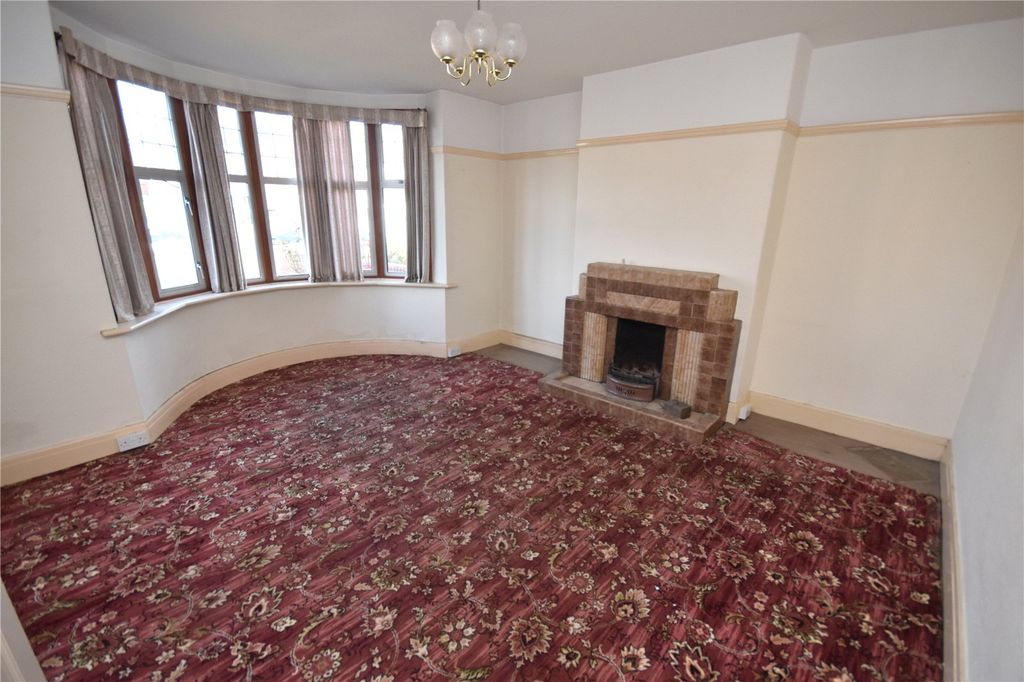 Property photo 2 of 13 Sitting Room