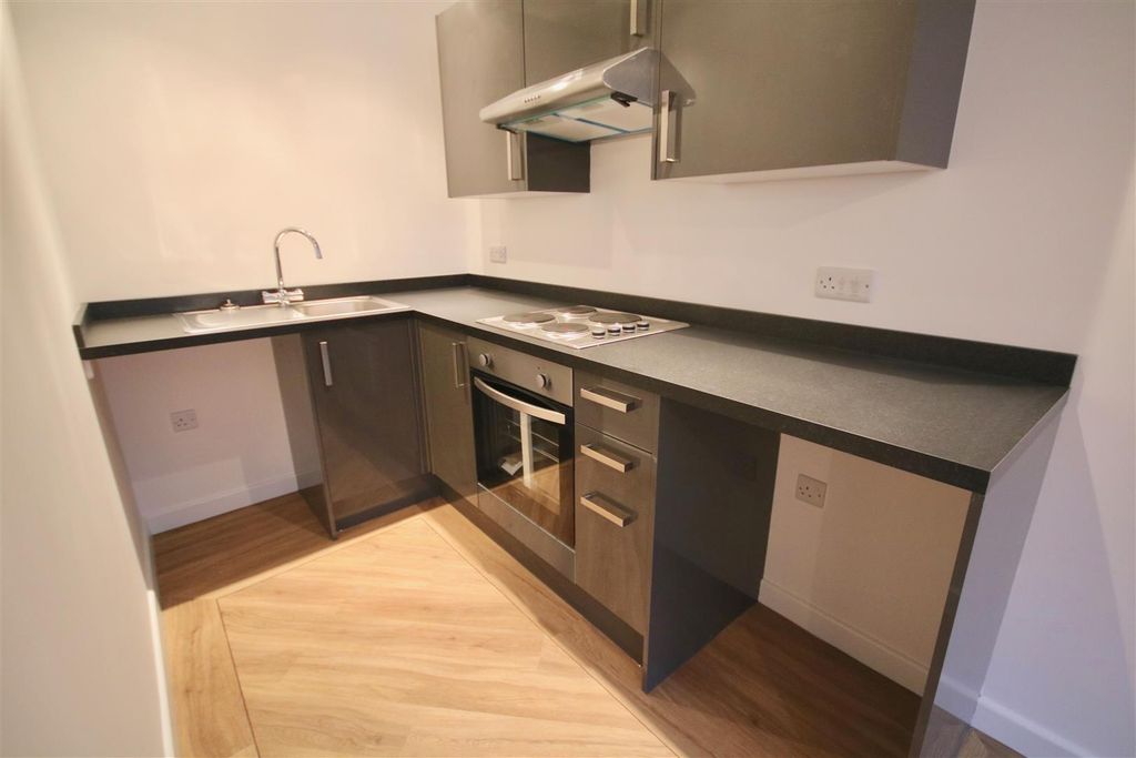 Property photo 2 of 11 Qy3Hm7Qx-0Qdsntrczexia.Jpg