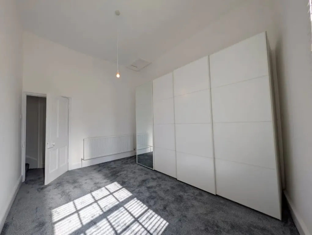 Property photo 1 of 3