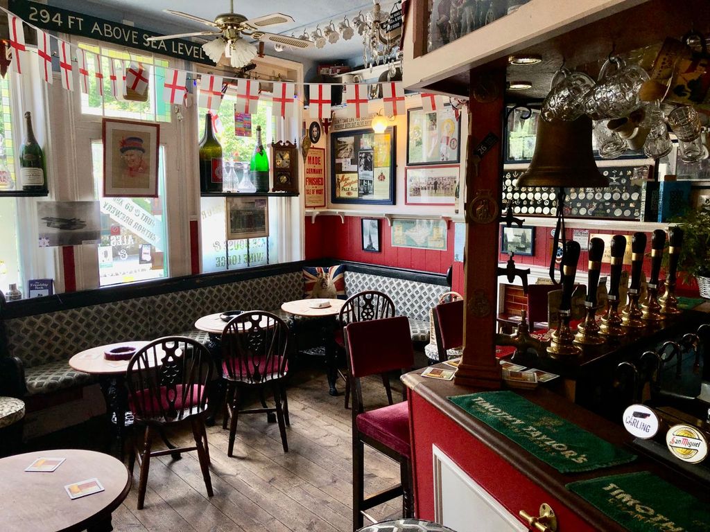 Property photo 2 of 10