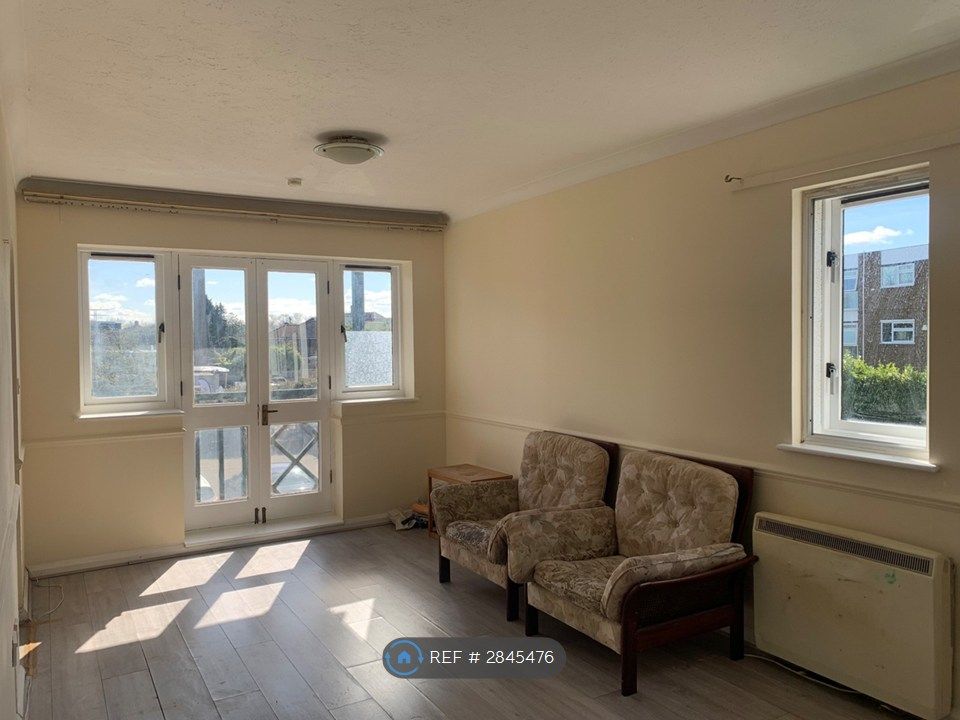 Property photo 2 of 7