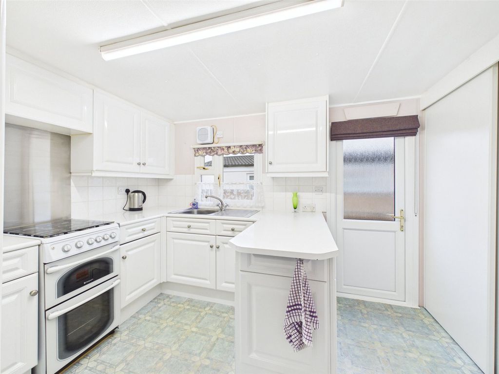 Property photo 3 of 16 Picture No. 09