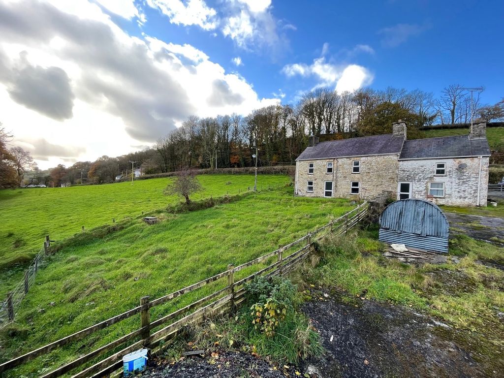 Property photo 2 of 35