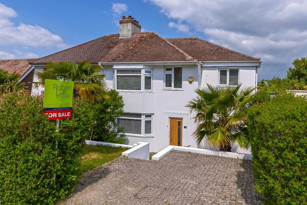 Property photo 1 of 23 Hangleton Gardens_22.Jpg