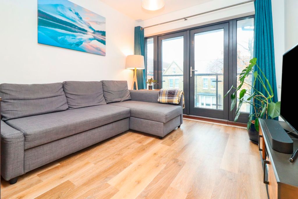 Property photo 3 of 17