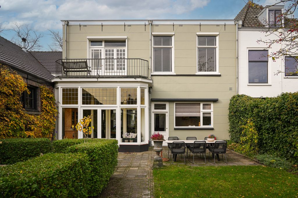 Property photo 3 of 73