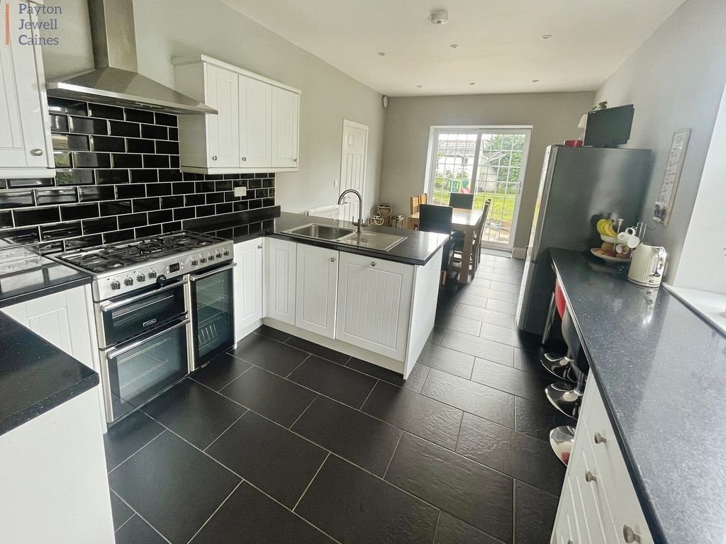 Property photo 2 of 21 Not Specified