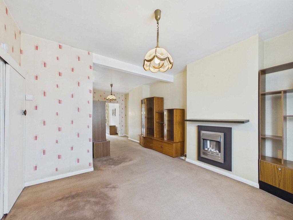 Property photo 3 of 31