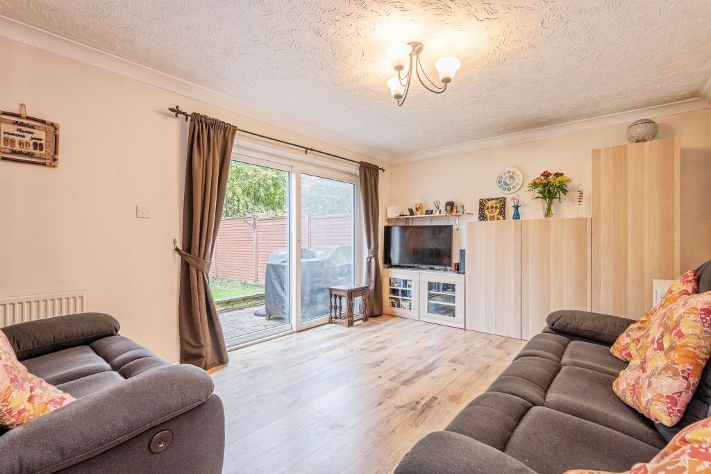 Property photo 2 of 19