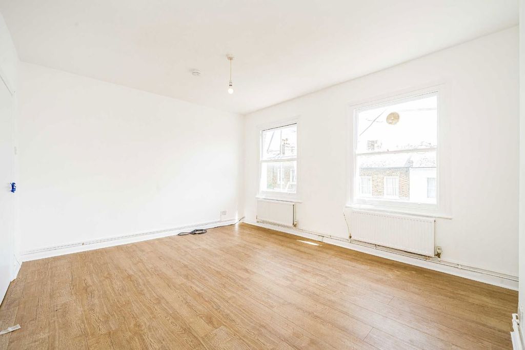 Property photo 3 of 3