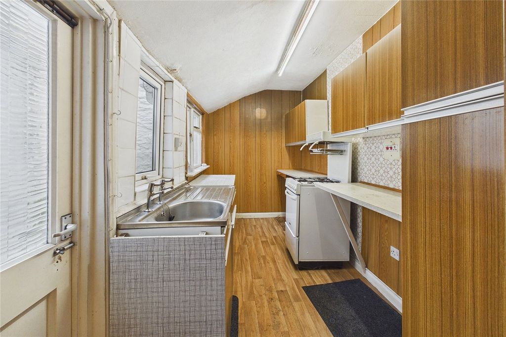 Property photo 2 of 11 Picture No. 05