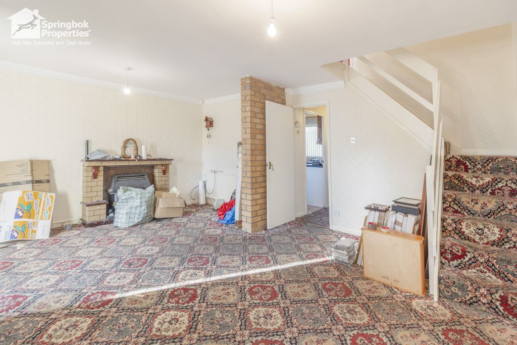 Property photo 3 of 14 Image 4