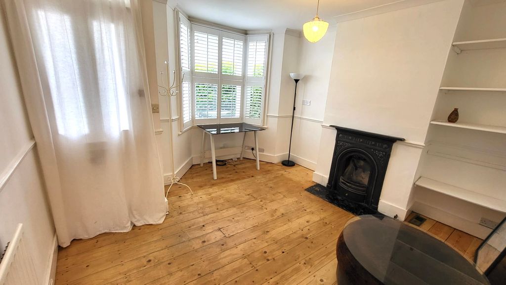 Property photo 2 of 16 Image