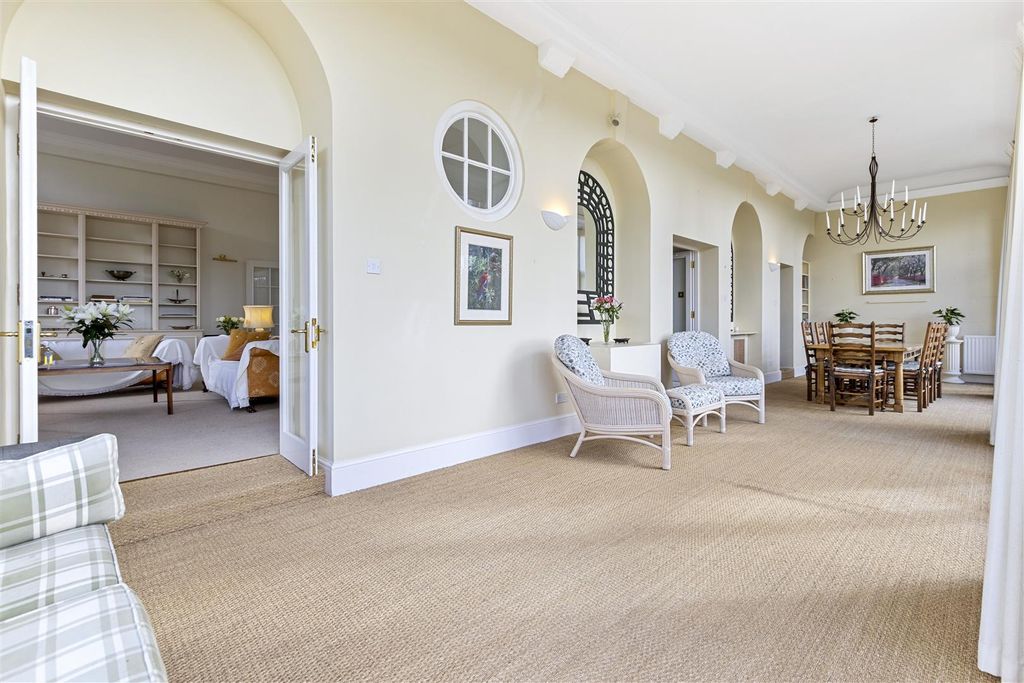 Property photo 2 of 20 Dining/Garden Room