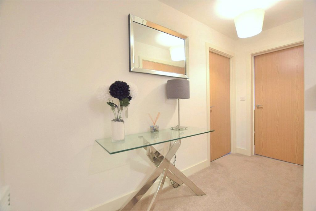 Property photo 2 of 8 Picture No. 20