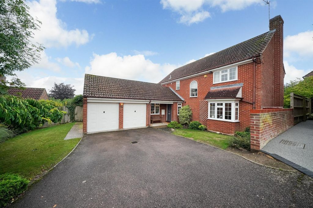 Property photo 1 of 22