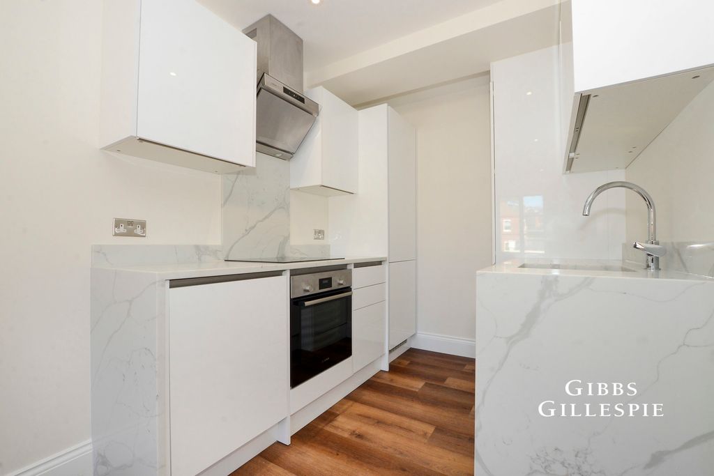 Property photo 3 of 5 Pbox-Img.Jpg