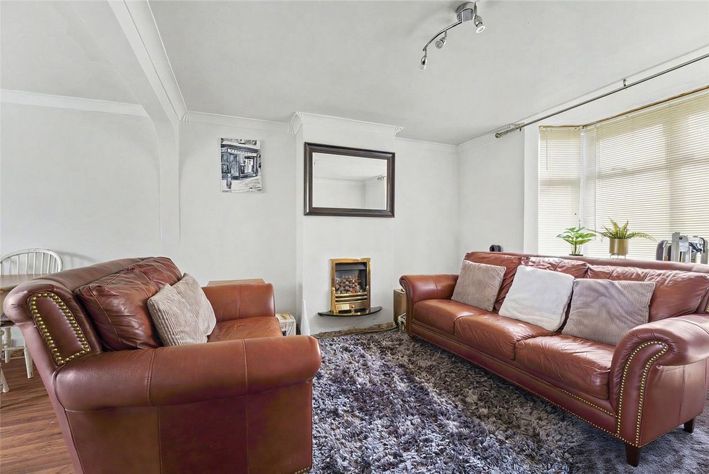 Property photo 2 of 14 Picture No. 05