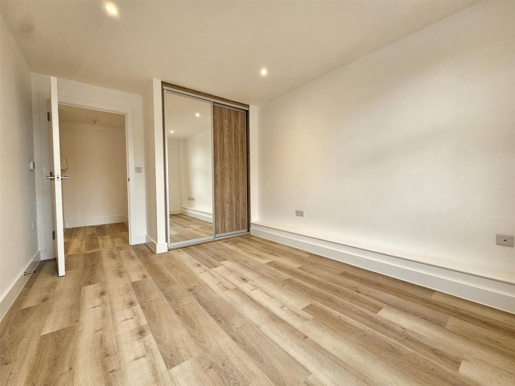 Property photo 1 of 7 1000006552.Jpg