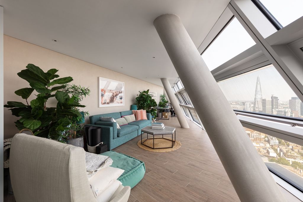Property photo 3 of 16 094A3347