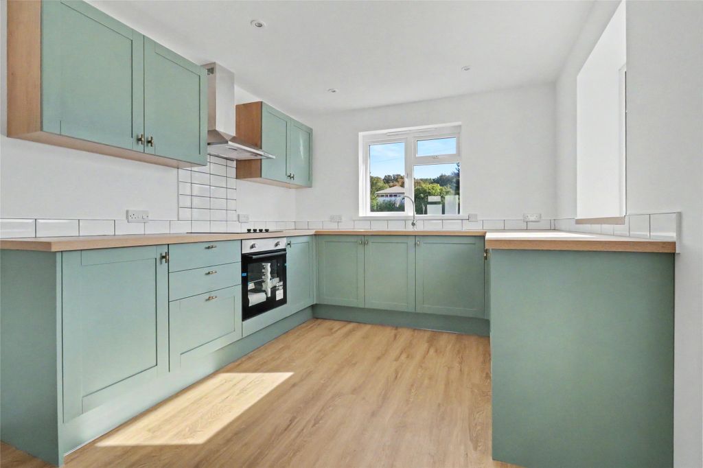 Property photo 2 of 17 Picture No. 05
