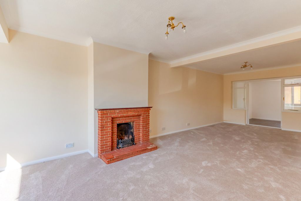 Property photo 2 of 15 Picture No. 12