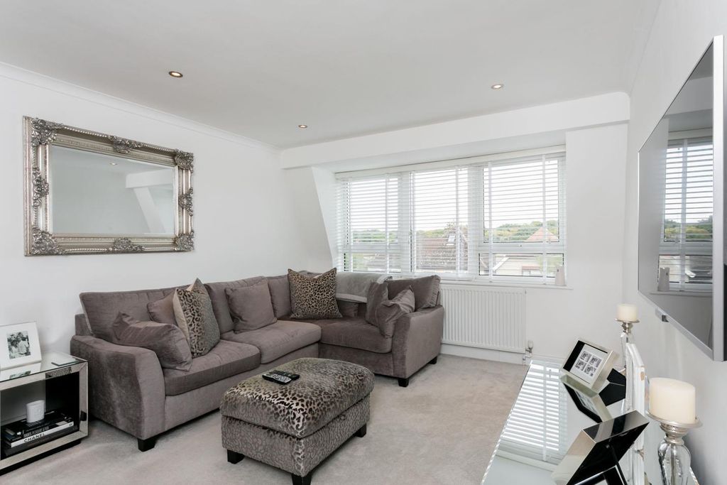 Property photo 3 of 19 3D1A1719Lr4 Edit Web.Jpg