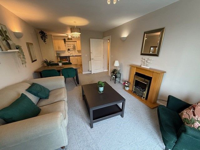 Property photo 2 of 12