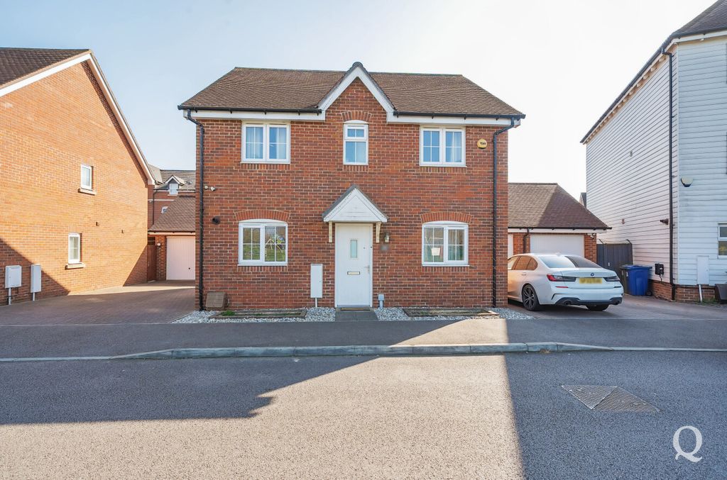 Property photo 1 of 22 c18F185B-B275-46F...