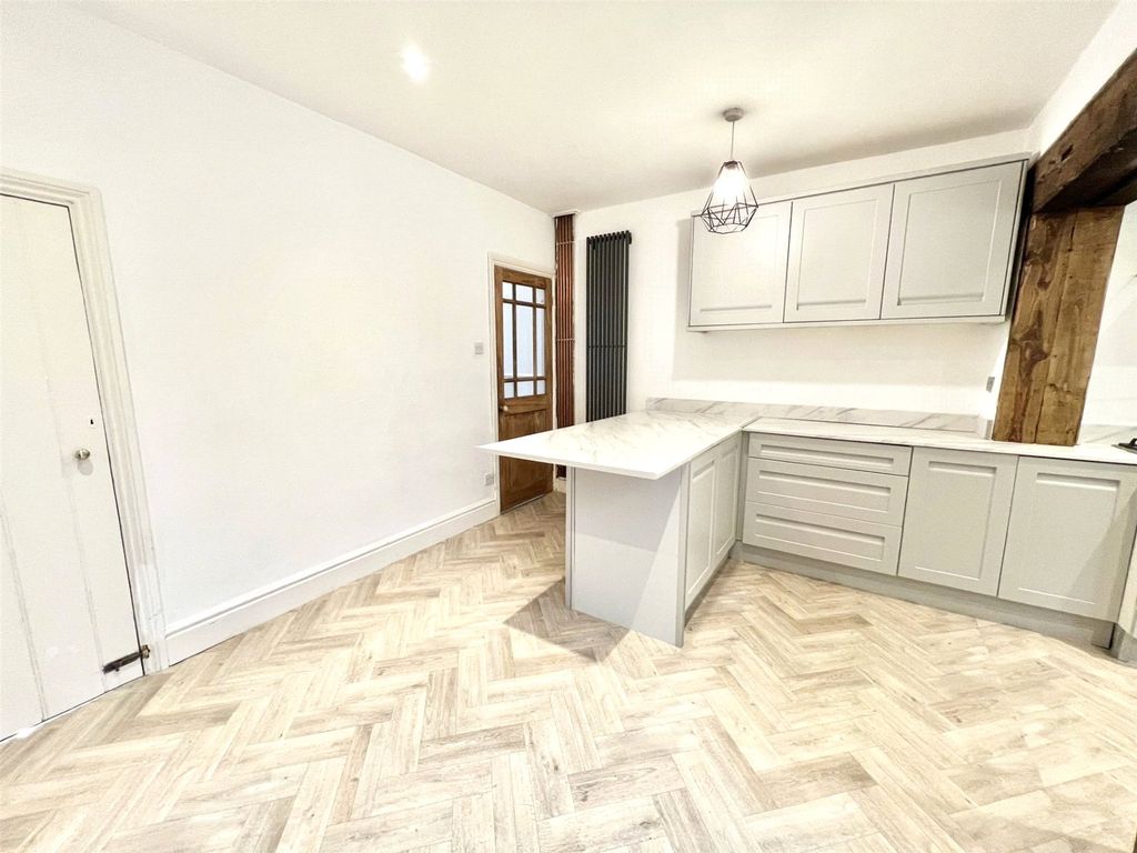 Property photo 3 of 19 Picture No. 17