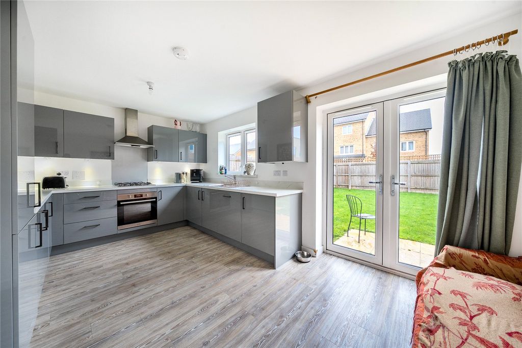 Property photo 2 of 18 Kitchen Diner