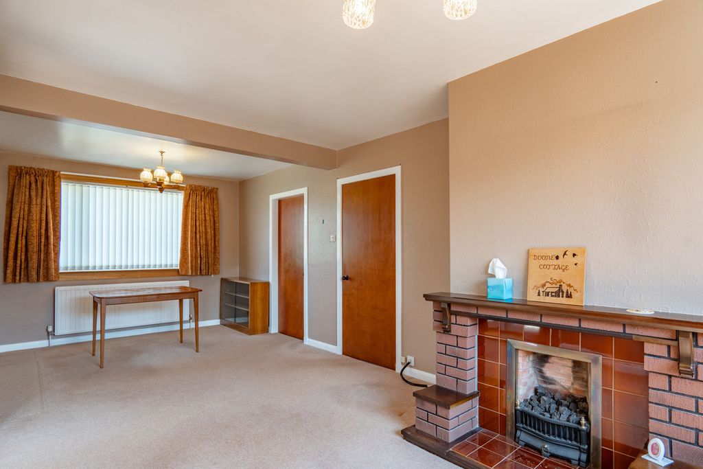 Property photo 3 of 35