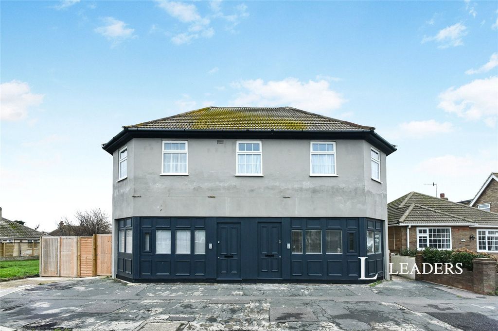 Property photo 3 of 16 Picture No. 03