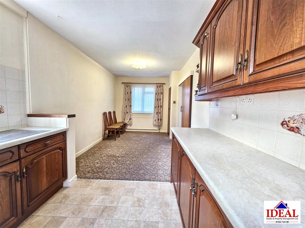 Property photo 3 of 20 1000038180.Jpg