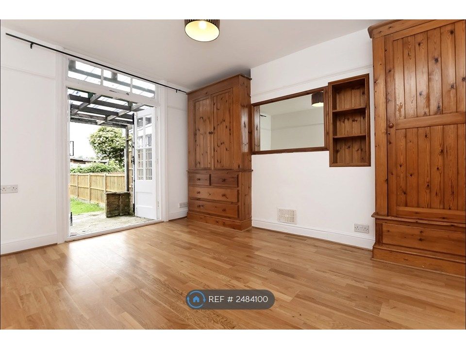 Property photo 3 of 7