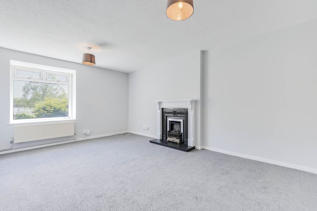 Property photo 2 of 10 Picture No. 32