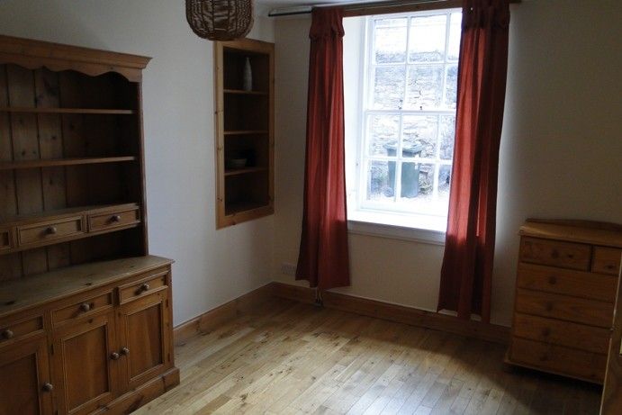 Property photo 3 of 6 Gallery