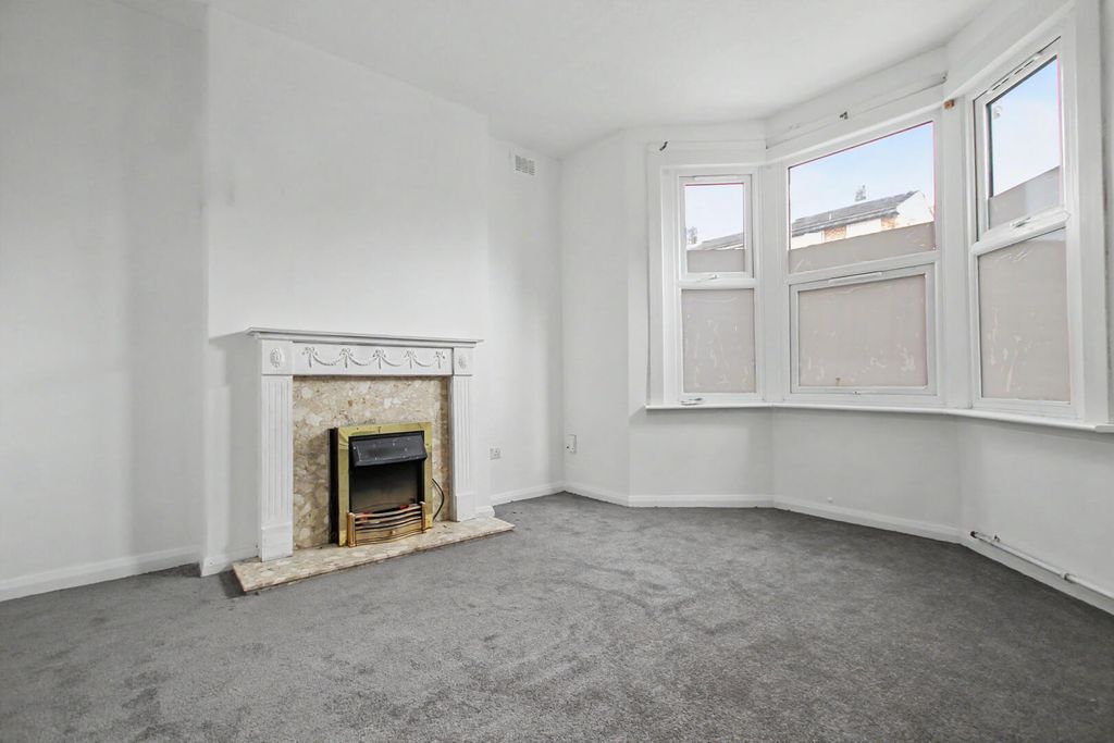 Property photo 3 of 8 Living Room