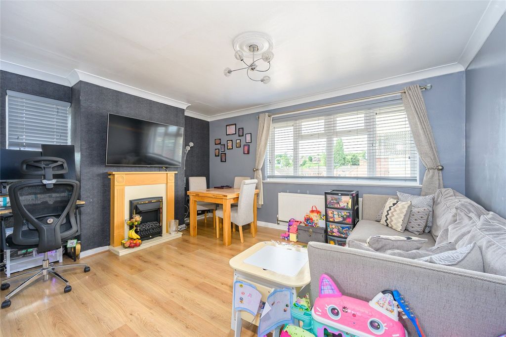 Property photo 2 of 18 Picture No. 16