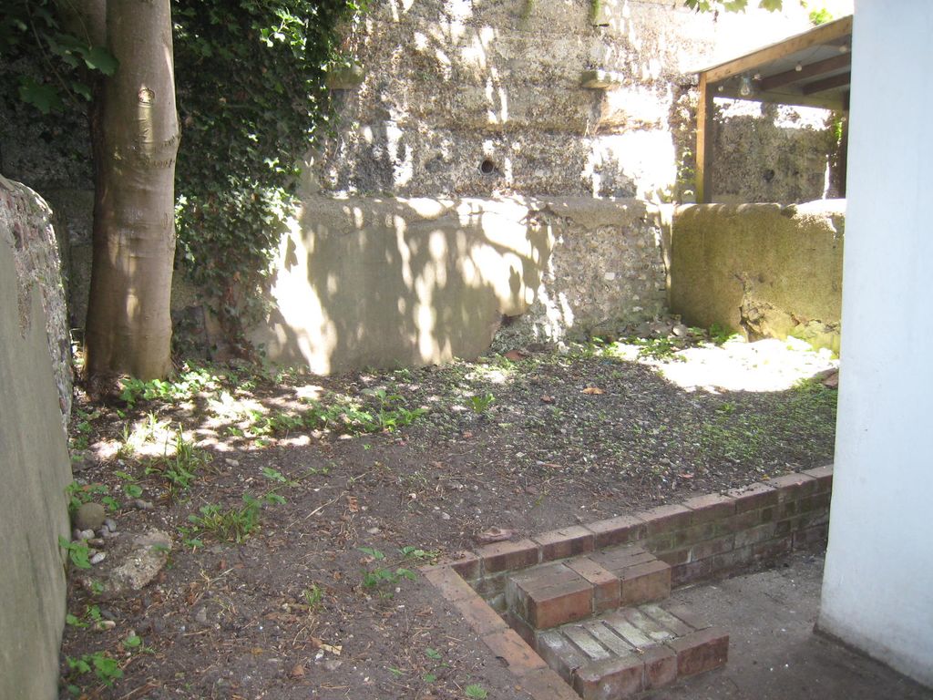Property photo 1 of 1