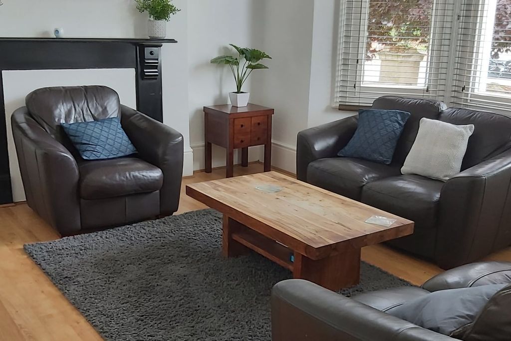 Property photo 2 of 5