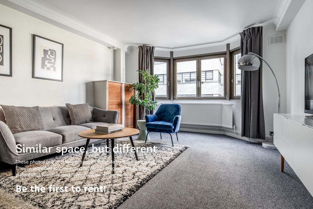 Property photo 1 of 15 Living Room